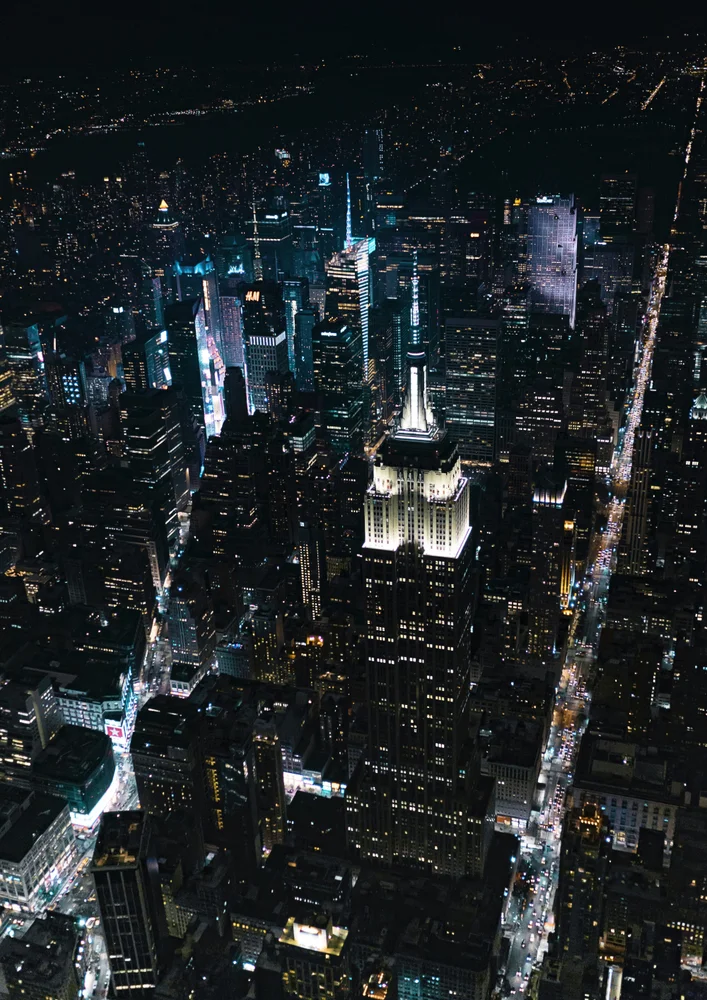 Tablou canvas: Panoramă Nocturnă a Orașului Luminat 2 - Thumbnail 2