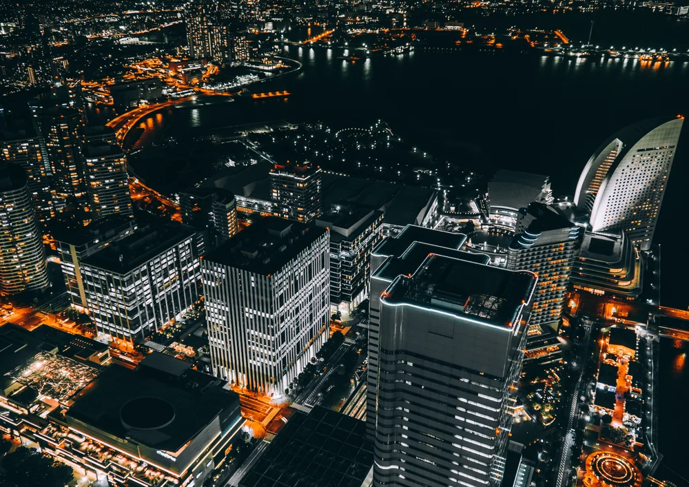 Tablou canvas: Vedere Nocturnă a Orașului Luminat (2) - Thumbnail 2