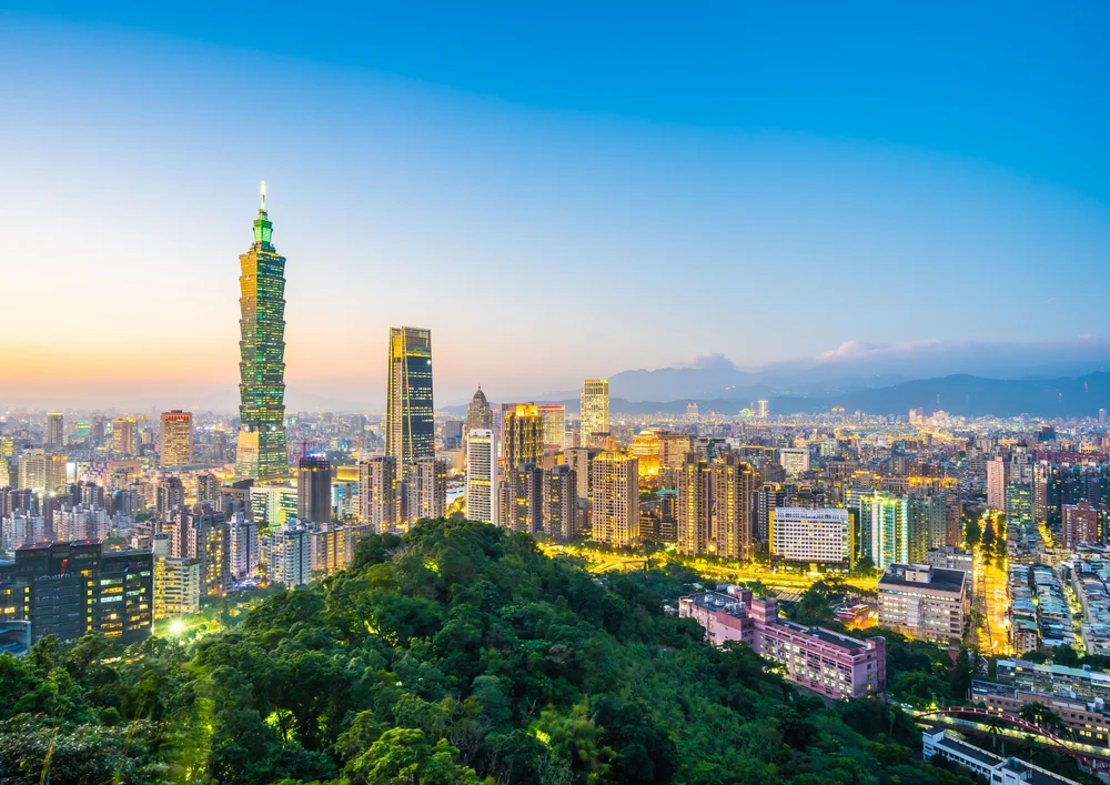 Tablou canvas: Panoramă Urbană Taipei la Apus (2) - Thumbnail 2