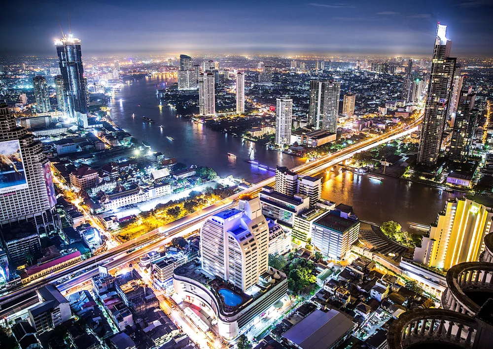 Tablou canvas: Panoramă Nocturnă a Orașului Luminat 5 - Thumbnail 2