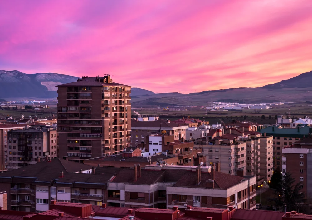 Tablou canvas: Apus Urban cu Cer Roz - Thumbnail 2