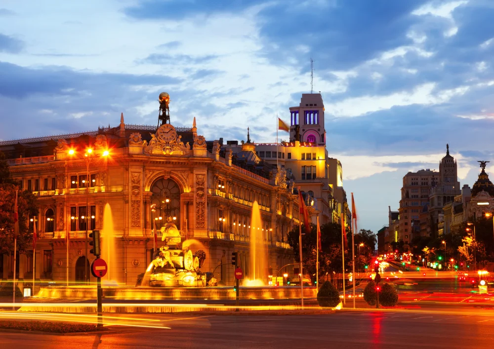 Tablou canvas: Peisaj Urban Nocturn în Madrid - Thumbnail 2